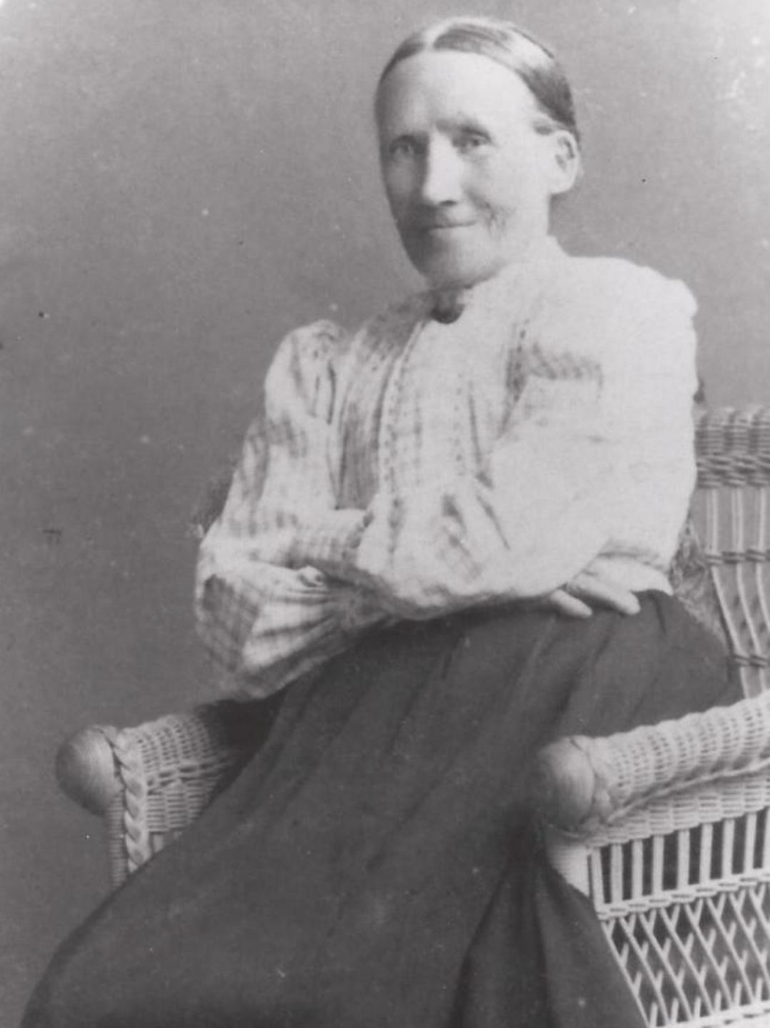Annie Peterson (1842 - 1927) Profile